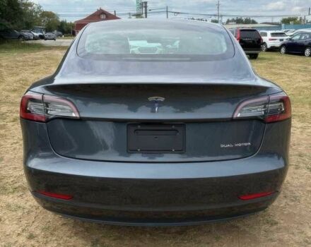 Серый Тесла Модель 3, объемом двигателя 0 л и пробегом 18 тыс. км за 14000 $, фото 4 на Automoto.ua