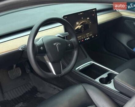 Серый Тесла Модель 3, объемом двигателя 0 л и пробегом 160 тыс. км за 19500 $, фото 16 на Automoto.ua
