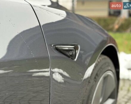 Серый Тесла Модель 3, объемом двигателя 0 л и пробегом 46 тыс. км за 20000 $, фото 86 на Automoto.ua