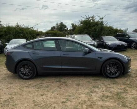 Серый Тесла Модель 3, объемом двигателя 0 л и пробегом 18 тыс. км за 14000 $, фото 2 на Automoto.ua