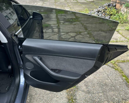 Серый Тесла Модель 3, объемом двигателя 0 л и пробегом 68 тыс. км за 24600 $, фото 34 на Automoto.ua