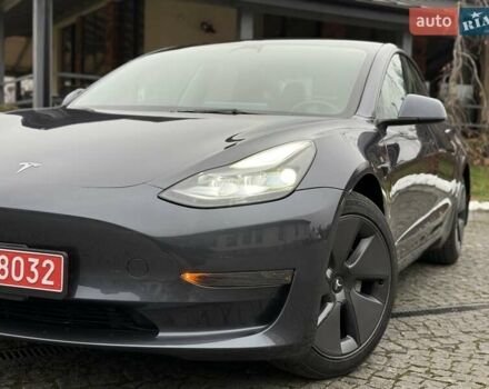 Серый Тесла Модель 3, объемом двигателя 0 л и пробегом 46 тыс. км за 20000 $, фото 53 на Automoto.ua
