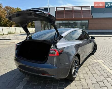 Сірий Тесла Модель 3, об'ємом двигуна 0 л та пробігом 45 тис. км за 23300 $, фото 9 на Automoto.ua