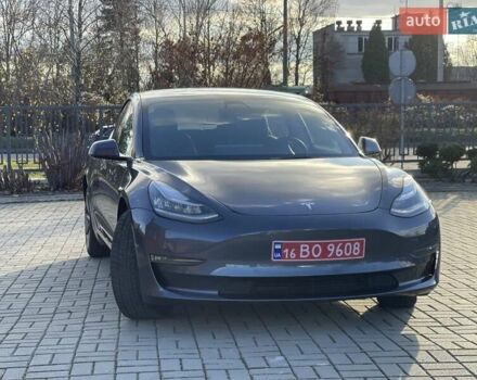 Серый Тесла Модель 3, объемом двигателя 0 л и пробегом 73 тыс. км за 22000 $, фото 1 на Automoto.ua