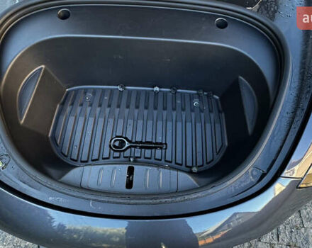 Тесла Модель 3 2022 у Чернівцях на Automoto.ua Сірий Тесла Модель 3, об'ємом двигуна 0 л та пробігом 107 тис. км за 18700 $, фото 5 на Automoto.ua