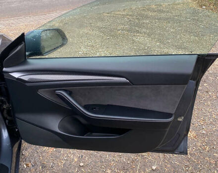 Серый Тесла Модель 3, объемом двигателя 0 л и пробегом 101 тыс. км за 16650 $, фото 11 на Automoto.ua