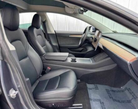 Серый Тесла Модель 3, объемом двигателя 0 л и пробегом 29 тыс. км за 11000 $, фото 11 на Automoto.ua