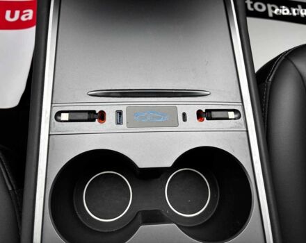 Серый Тесла Модель 3, объемом двигателя 0 л и пробегом 69 тыс. км за 25990 $, фото 21 на Automoto.ua