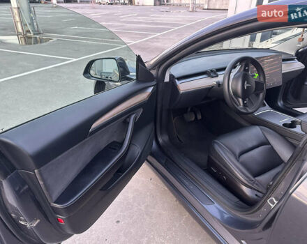 Серый Тесла Модель 3, объемом двигателя 0 л и пробегом 103 тыс. км за 21900 $, фото 14 на Automoto.ua