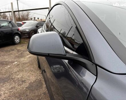 Серый Тесла Модель 3, объемом двигателя 0 л и пробегом 69 тыс. км за 25990 $, фото 9 на Automoto.ua