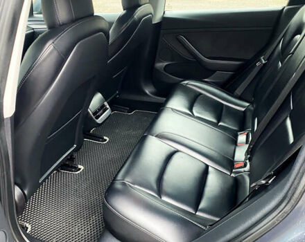 Серый Тесла Модель 3, объемом двигателя 0 л и пробегом 101 тыс. км за 16650 $, фото 7 на Automoto.ua