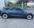 Серый Тесла Модель 3, объемом двигателя 0 л и пробегом 58 тыс. км за 21800 $, фото 5 на Automoto.ua