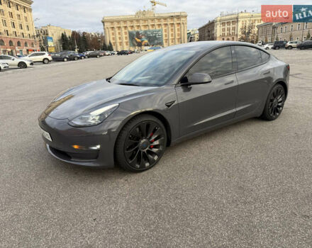 Серый Тесла Модель 3, объемом двигателя 0 л и пробегом 131 тыс. км за 27000 $, фото 3 на Automoto.ua