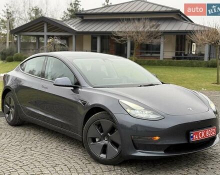 Серый Тесла Модель 3, объемом двигателя 0 л и пробегом 46 тыс. км за 20000 $, фото 31 на Automoto.ua
