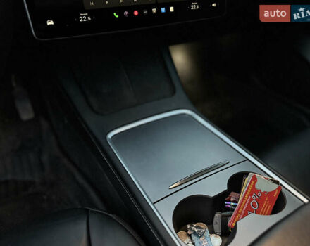 Серый Тесла Модель 3, объемом двигателя 0 л и пробегом 160 тыс. км за 20500 $, фото 7 на Automoto.ua