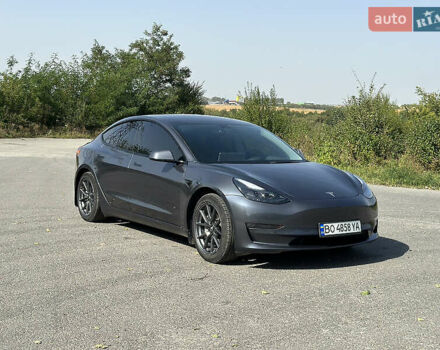 Сірий Тесла Модель 3, об'ємом двигуна 0 л та пробігом 56 тис. км за 17200 $, фото 9 на Automoto.ua