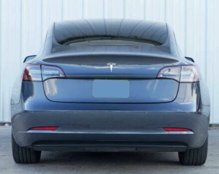 Тесла Модель 3 2022 в Ивано-Франковске на Automoto.ua Серый Тесла Модель 3, объемом двигателя 0 л и пробегом 29 тыс. км за 13600 $, фото 6 на Automoto.ua
