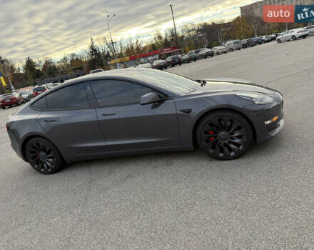 Серый Тесла Модель 3, объемом двигателя 0 л и пробегом 131 тыс. км за 27000 $, фото 6 на Automoto.ua