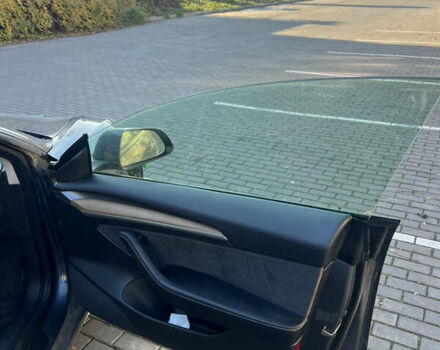 Сірий Тесла Модель 3, об'ємом двигуна 0 л та пробігом 81 тис. км за 18555 $, фото 14 на Automoto.ua