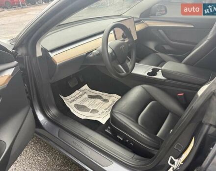 Сірий Тесла Модель 3, об'ємом двигуна 0 л та пробігом 107 тис. км за 18500 $, фото 23 на Automoto.ua