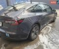 Серый Тесла Модель 3, объемом двигателя 0 л и пробегом 73 тыс. км за 20300 $, фото 3 на Automoto.ua