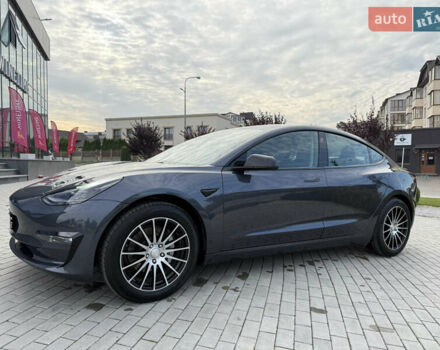 Серый Тесла Модель 3, объемом двигателя 0 л и пробегом 76 тыс. км за 20800 $, фото 9 на Automoto.ua