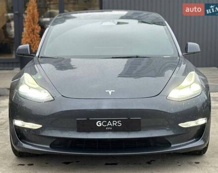 Серый Тесла Модель 3, объемом двигателя 0 л и пробегом 160 тыс. км за 19500 $, фото 1 на Automoto.ua