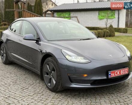 Серый Тесла Модель 3, объемом двигателя 0 л и пробегом 46 тыс. км за 20000 $, фото 1 на Automoto.ua