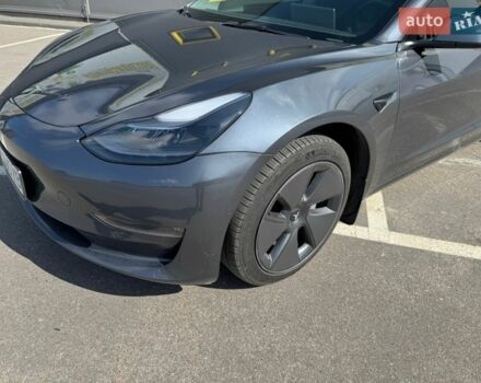 Серый Тесла Модель 3, объемом двигателя 0 л и пробегом 39 тыс. км за 23800 $, фото 6 на Automoto.ua