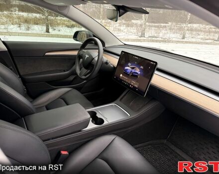 Серый Тесла Модель 3, объемом двигателя 0.29 л и пробегом 200 тыс. км за 20500 $, фото 4 на Automoto.ua