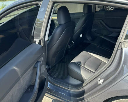 Сірий Тесла Модель 3, об'ємом двигуна 0 л та пробігом 72 тис. км за 20500 $, фото 7 на Automoto.ua
