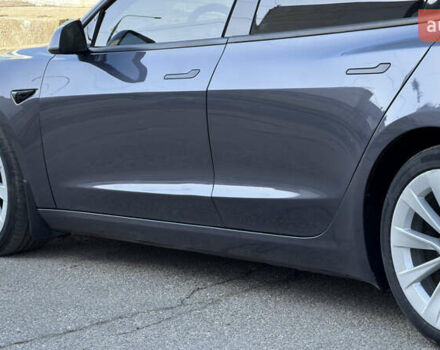 Сірий Тесла Модель 3, об'ємом двигуна 0 л та пробігом 88 тис. км за 18100 $, фото 14 на Automoto.ua