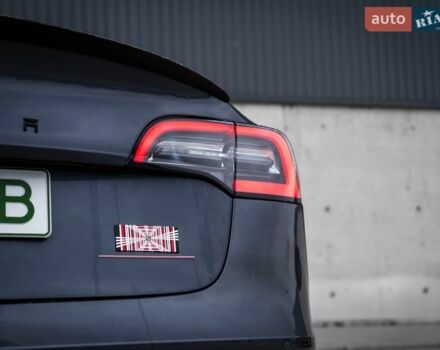 Серый Тесла Модель 3, объемом двигателя 0 л и пробегом 29 тыс. км за 21600 $, фото 17 на Automoto.ua