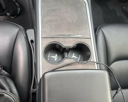 Серый Тесла Модель 3, объемом двигателя 0 л и пробегом 109 тыс. км за 20500 $, фото 19 на Automoto.ua