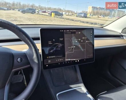 Серый Тесла Модель 3, объемом двигателя 0 л и пробегом 45 тыс. км за 19500 $, фото 5 на Automoto.ua