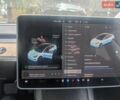 Серый Тесла Модель 3, объемом двигателя 0 л и пробегом 26 тыс. км за 22000 $, фото 3 на Automoto.ua