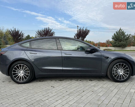 Серый Тесла Модель 3, объемом двигателя 0 л и пробегом 76 тыс. км за 20800 $, фото 8 на Automoto.ua