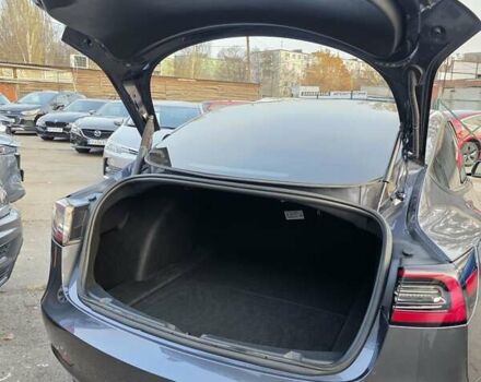 Сірий Тесла Модель 3, об'ємом двигуна 0 л та пробігом 86 тис. км за 18900 $, фото 17 на Automoto.ua