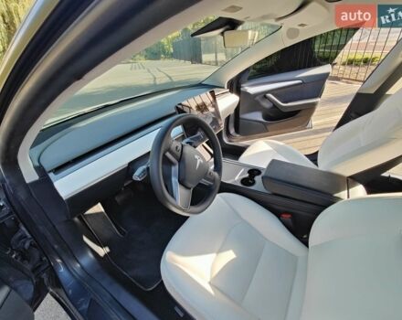 Серый Тесла Модель 3, объемом двигателя 0 л и пробегом 39 тыс. км за 26500 $, фото 15 на Automoto.ua