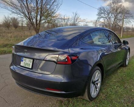 Серый Тесла Модель 3, объемом двигателя 0 л и пробегом 18 тыс. км за 23000 $, фото 1 на Automoto.ua