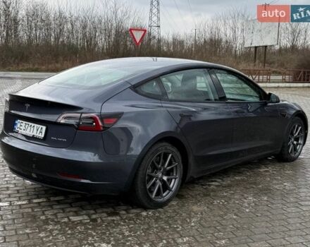 Серый Тесла Модель 3, объемом двигателя 0 л и пробегом 65 тыс. км за 23000 $, фото 4 на Automoto.ua