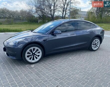 Серый Тесла Модель 3, объемом двигателя 0 л и пробегом 58 тыс. км за 21800 $, фото 4 на Automoto.ua