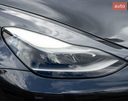 Сірий Тесла Модель 3, об'ємом двигуна 0 л та пробігом 33 тис. км за 24000 $, фото 4 на Automoto.ua