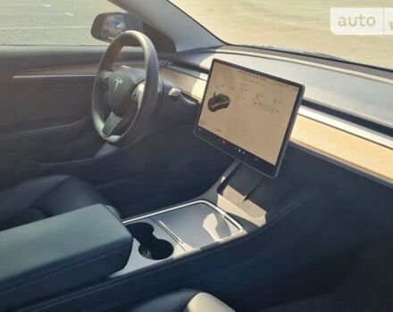 Серый Тесла Модель 3, объемом двигателя 0 л и пробегом 17 тыс. км за 26500 $, фото 11 на Automoto.ua