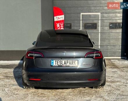 Серый Тесла Модель 3, объемом двигателя 0 л и пробегом 43 тыс. км за 21499 $, фото 8 на Automoto.ua
