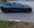 Серый Тесла Модель 3, объемом двигателя 0 л и пробегом 64 тыс. км за 26000 $, фото 6 на Automoto.ua