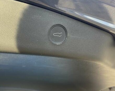 Серый Тесла Модель 3, объемом двигателя 0 л и пробегом 73 тыс. км за 22000 $, фото 20 на Automoto.ua