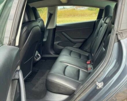 Серый Тесла Модель 3, объемом двигателя 0 л и пробегом 18 тыс. км за 14000 $, фото 10 на Automoto.ua