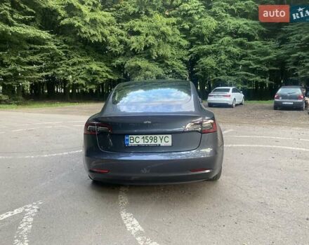 Серый Тесла Модель 3, объемом двигателя 0 л и пробегом 45 тыс. км за 21000 $, фото 3 на Automoto.ua