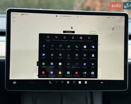 Серый Тесла Модель 3, объемом двигателя 0 л и пробегом 46 тыс. км за 20000 $, фото 124 на Automoto.ua